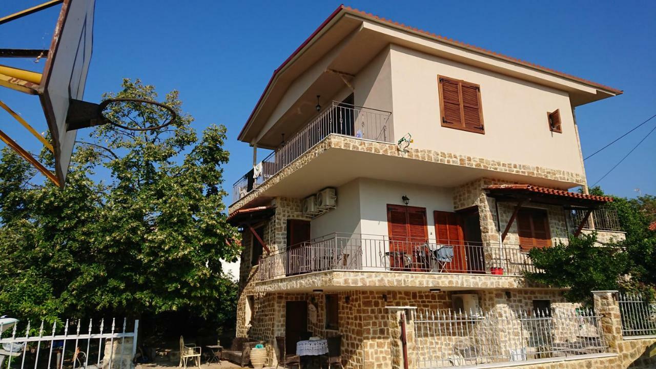 Ferienwohnung Stone House With Seaview Nea Poteidaia Exterior foto
